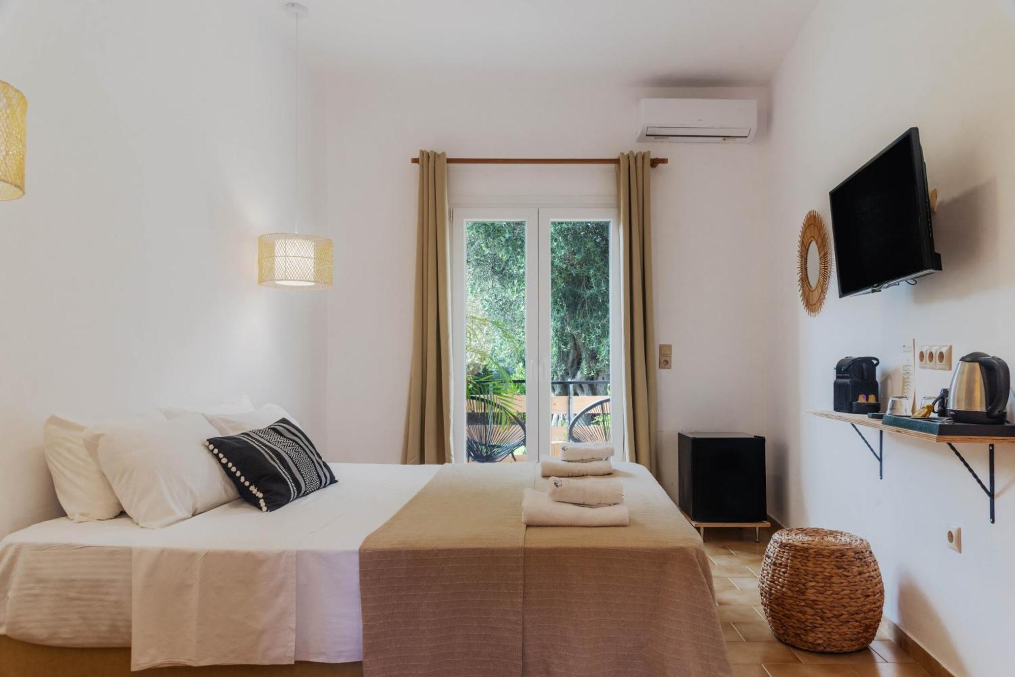 Olive Grove Suites Boutique Hotel Moraitika Exterior photo
